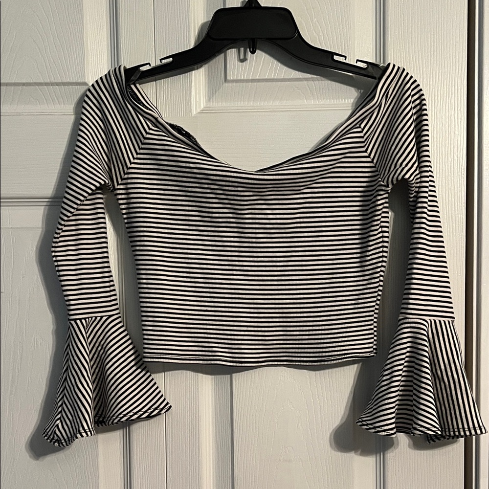 Wild Honey Striped Black and White Bell Sleeve Top Large